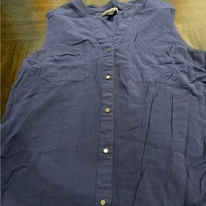 Women’s Navy Blue Sleeveless Shirt Size M